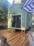 Tiny House with 2 lofts for sleeping. Just a mile from Grass Valley.