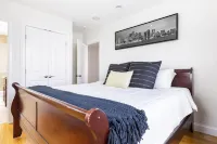 The Heart of Southie (Garage + Roof Deck) Hoteller i South Boston