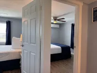 Comfy Coastal Cottage Three