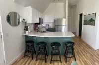 Comfy 2bedroom/1 bath apt, with a pool, large patio, near downtown Weatherford.