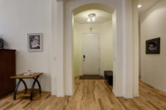 2400 sq. ft., 4 bedroom, 2 bath, sleeps 8, hot tub