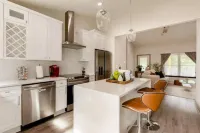 Luxe Decatur Duplex - Both Sides