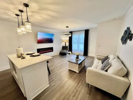 Luxury City Loft in Gainesville A