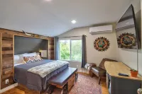 Serene Private Home, Sunset View+Hot Tub+EV Charge