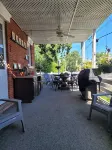 Federalist style home close to down town minutes from the Field of Dreams!
