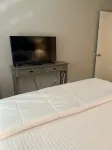 28 North Extended Stay Suites!! Pickleball, Hot Tubs and Game Room + Pool Tables