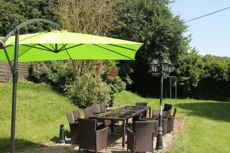 Large manor house for rent in Normandy, a stone's throw from Suisse Normande!