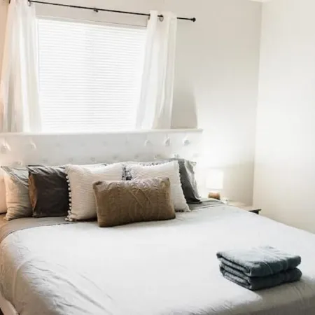 Cedar Retreat: 2 Bedroom Residential Home