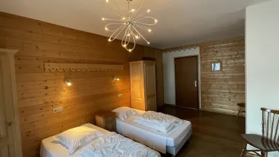 Panoramic View, Large Balcony, Full Sun, Bright and Functional, Parking. Hotel in zona Morzine