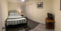 The Driftwood House is completely remodeled 3 bedroom 2 bath centrally located.