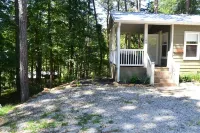 Storybook Mountain Cottage – Romantic Cottage w/ Fire Pit & Private Porch