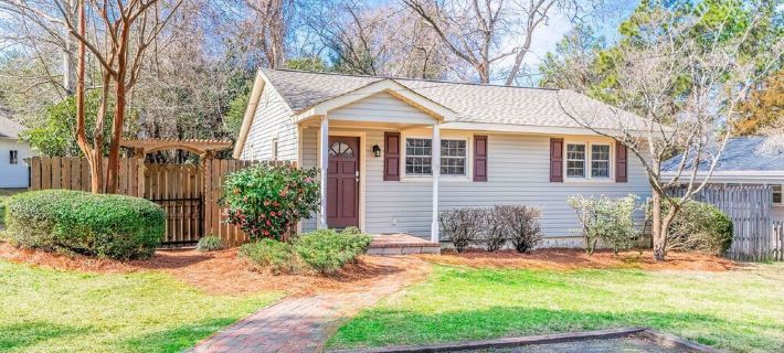 SoPi Cottage - Walk to Town - King Bed Hotels in Moore County