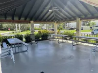 Kelly Greens Golf & Country Club! 1st Floor Renovated Hotels in Iona