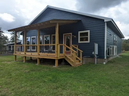 Restful cottage close to antique shopping and mountain biking