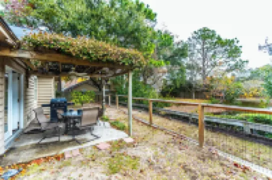 Ranch near beaches, downtown, Shem Creek, Old Village