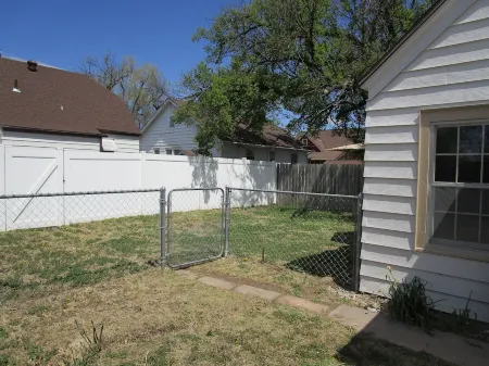 The Hideaway Отели рядом с достопримечательностью «Great Bend Courthouse»