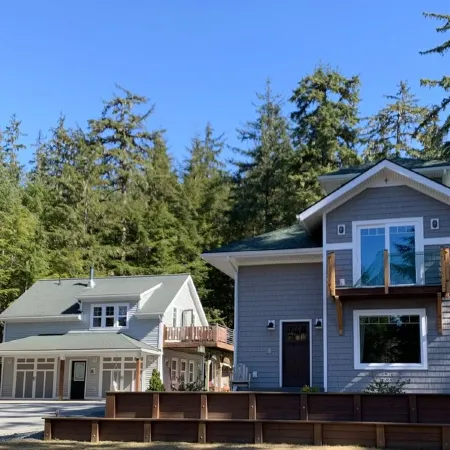 “The Cove” A Quiet Retreat Between Alaskas Ocean and Forest