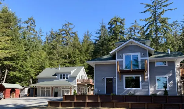 “The Cove” A Quiet Retreat Between Alaskas Ocean and Forest