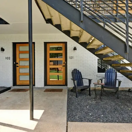 NEW! Walk to Zilker & Barton Springs! King Bed!