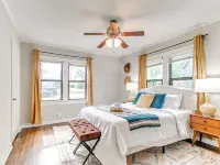 4BD Ranch-Style Home - Fire Pit & Games - Backyard