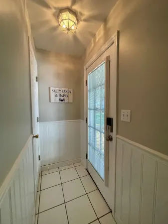 Charming 2-bedroom cottage in Sneads Ferry with WiFi and AC