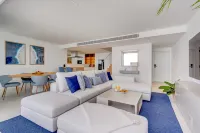 Amazing Luxury Duplex at Los Gigantes With Private Pool and Exellent sea Views