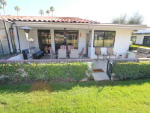 Luxury Golf Course 3 Bedroom Condo in Rancho Las Palmas Resort 蘭喬米拉日酒店