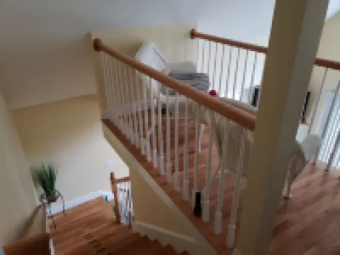 Moody Maine Beautiful 3 Bedroom Home Walk to Beach  Restaurants & Trolley Line