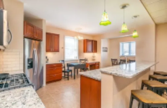 Hidden Emerald open floor plan/ Remodeled Apartment