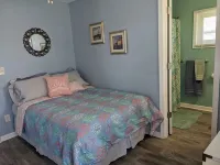 Lake Ontario 2 bedroom/2 bath - between Rochester and Niagara Falls