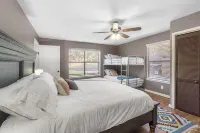 Waterhouse- 4 Bed, 3 bath, SUP, Kayak,  Ping pong, Decks galore