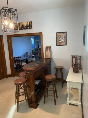 2400 sqft Spacious Luxury Value.  30 min from Wis Dells. 20 Min to Sand Valley Отели в г. Adams County