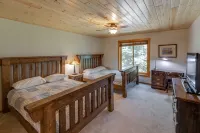 Spectacular Waterfront Gull Lake Cabin and Perfect Location Close to Everything