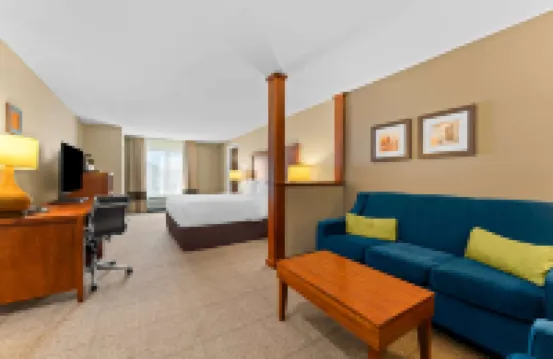 Comfort Inn & Suites Avera Southwest