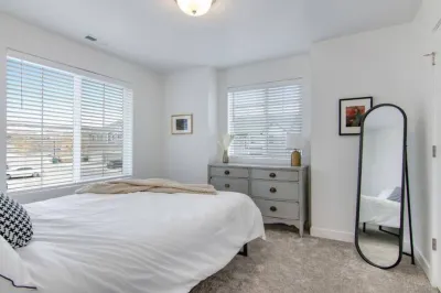 Lehi Contemporary Silicone Home Hotels near The Way