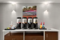 Hampton Inn Sturbridge - breakfast