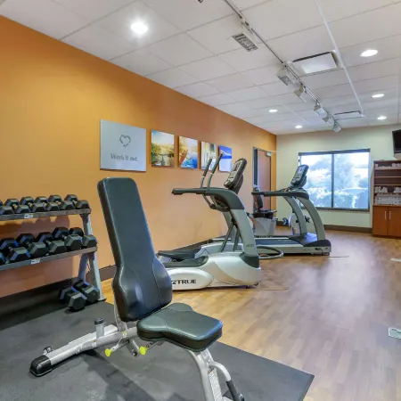Comfort Suites Glendale - State Farm Stadium Area