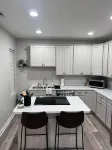 Cozy 2-bedroom apartment located next to St. Mary's Hospital!