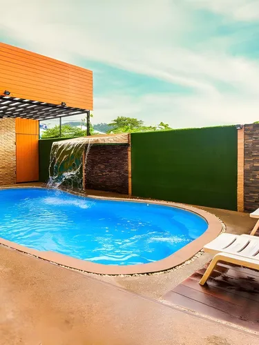 รูปภาพของโรงแรมทัวน่า ป่าตอง ฮอลิเดย์