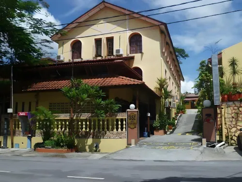 Anggerik Lodging