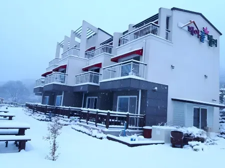 Maple Valley Отели рядом с достопримечательностью «Gurye Sansuyu Village»