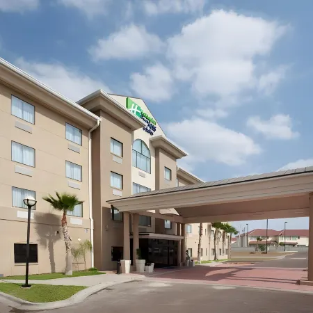 Holiday Inn Express & Suites LAREDO-EVENT CENTER AREA by IHG