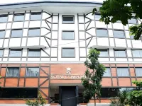 The Royal Comfort Hoteles cerca de Art of Living International Center
