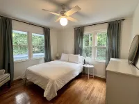 Stunning Mtn Sunsets! Hot Tub+Fire Pit, Mtn Views, Sauna, Grill, Close to Avl!