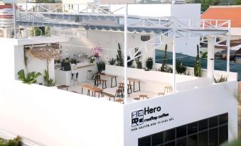 Hero Hostel & Billiards 사진