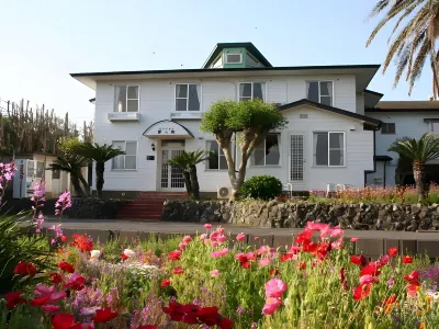 Pension Nanohana Hotels in der Nähe von Tateyama Castle (City Museum Branch)