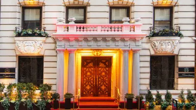 Sanctuary Hotel New York Các khách sạn gần Trung tâm Rockefeller