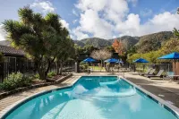 Hidden Valley Inn - Swimmingpools