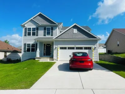 Luxury 5BR 3.5B sleeps 17 w/ Hot Tub, Home Theater near Skiing, Golf, & Bars Hôtels à proximité de : The Pour House