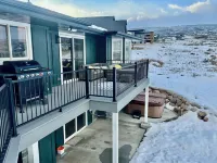 6 bedroom sleeps 22, Hot tub, and gorgeous view of Bear Lake, lots of amenities